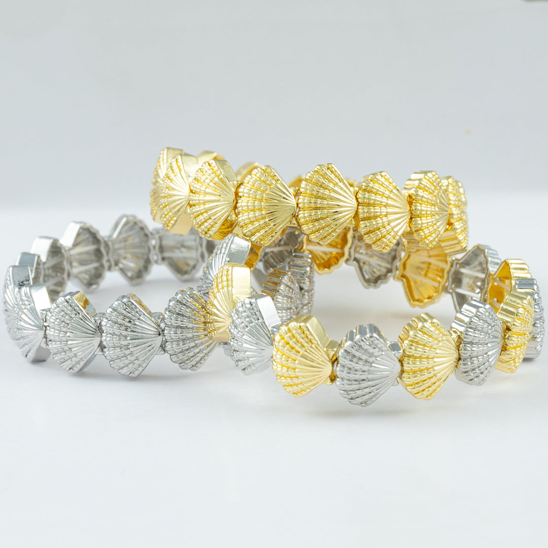 Antigone | Shell Bracelet - Gold | Shut the Front Door