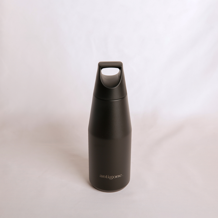 Antigone | sipTOWER Bottle SS 580ml - Black | Shut the Front Door