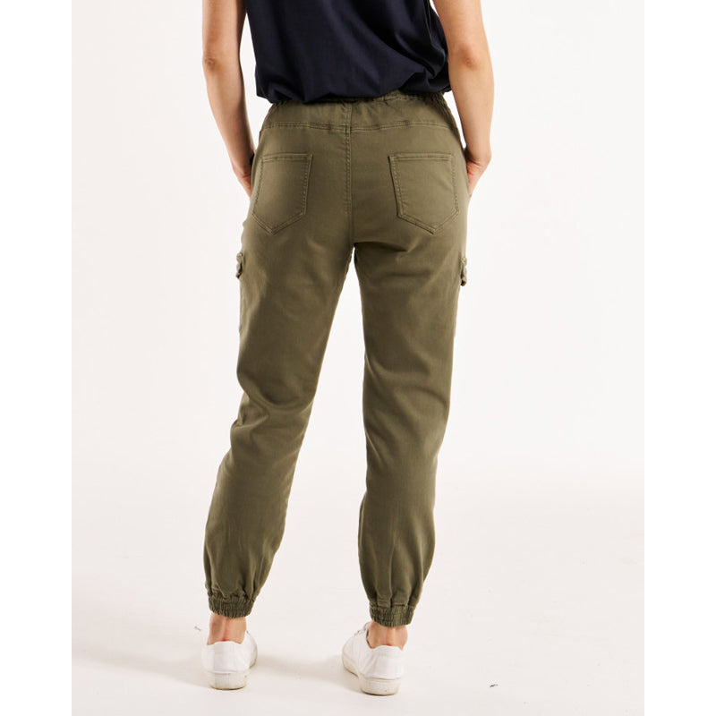 Betty Basics | Connecticut Cargo Jean - Khaki | Shut the Front Door