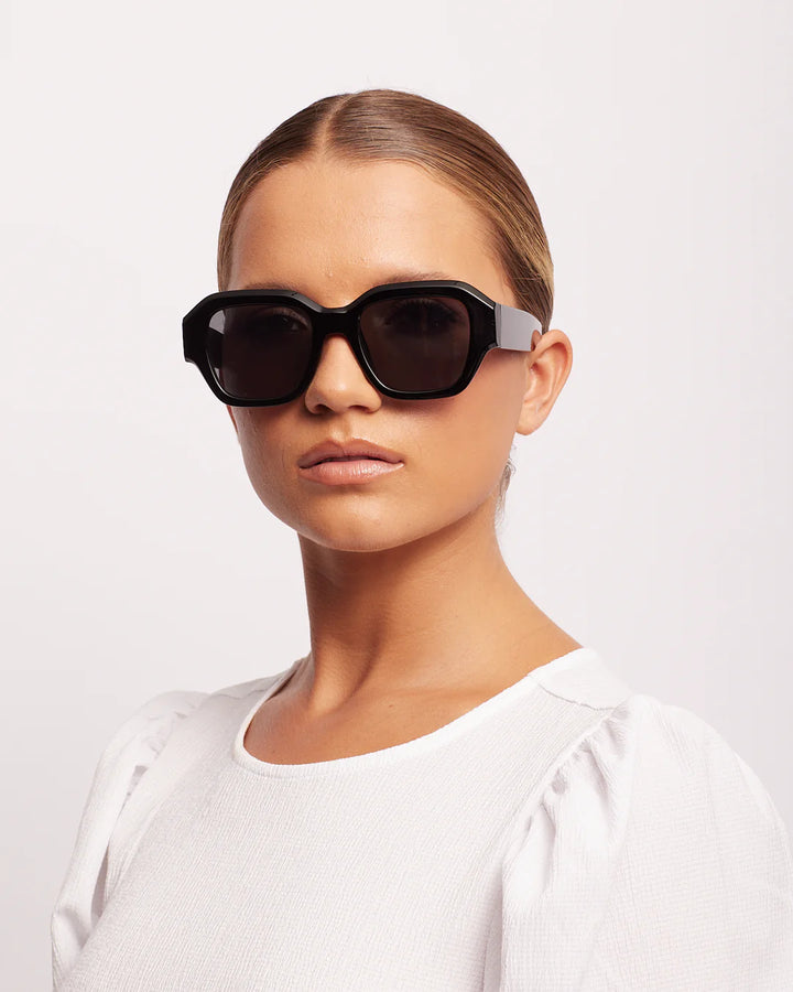 Reality Eyewear | Fellini Sunglasses - Black | Shut the Front Door