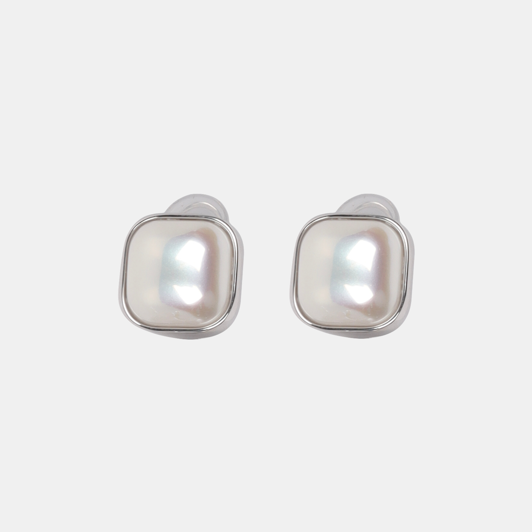 Antigone | Julia Earrings - Pearl/Silver | Shut the Front Door