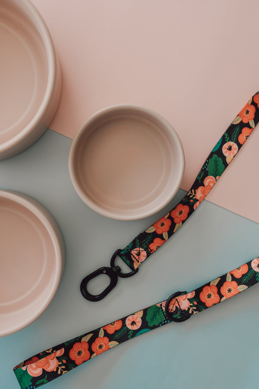 Antigone | Pet Leash Floral Orange - Large | Shut the Front Door