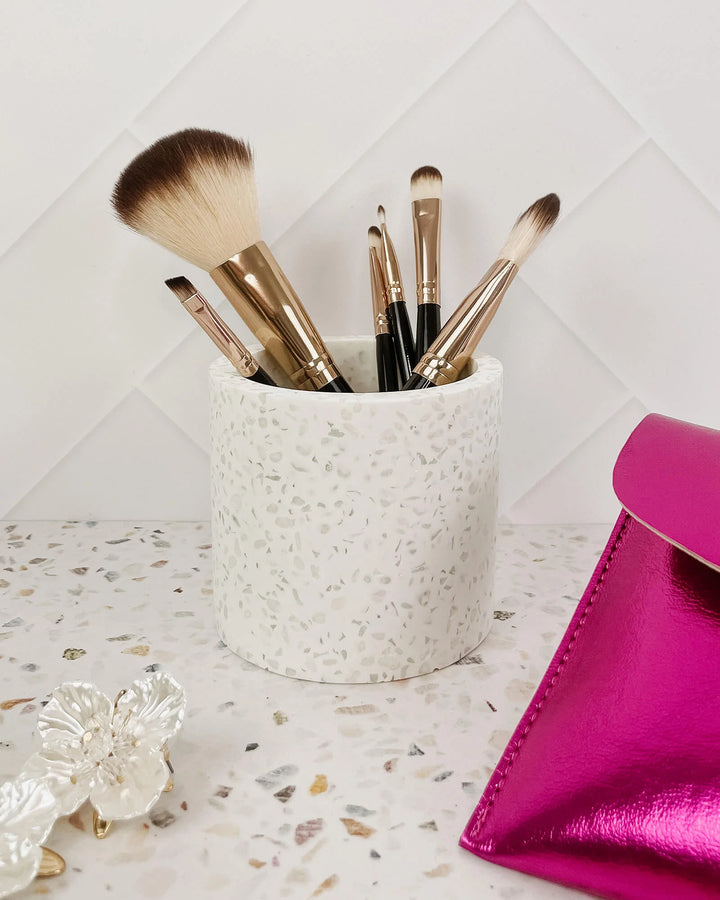 Louenhide | Bella Cosmetic Brush Set - Disco Pink | Shut the Front Door